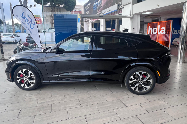 Ford Mustang Mach-E Premium AWD 258 kW 351 CV R.E