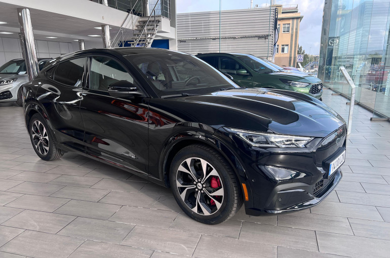 Ford Mustang Mach-E Premium AWD 258 kW 351 CV R.E