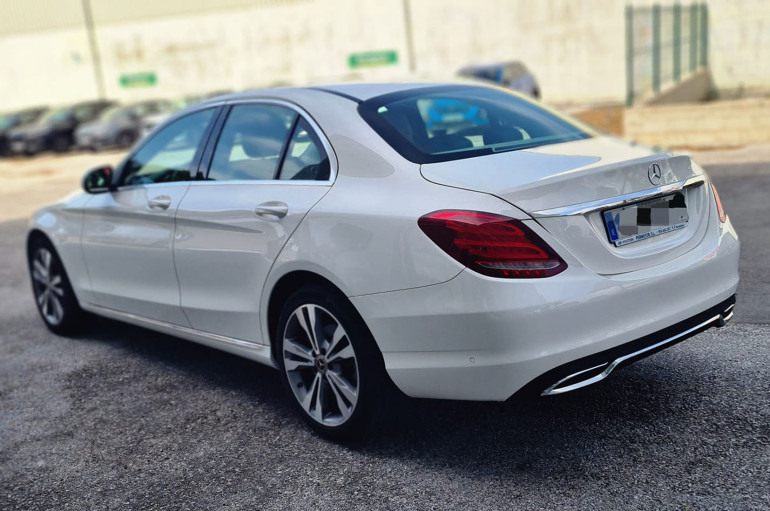 MERCEDES BENZ C220D