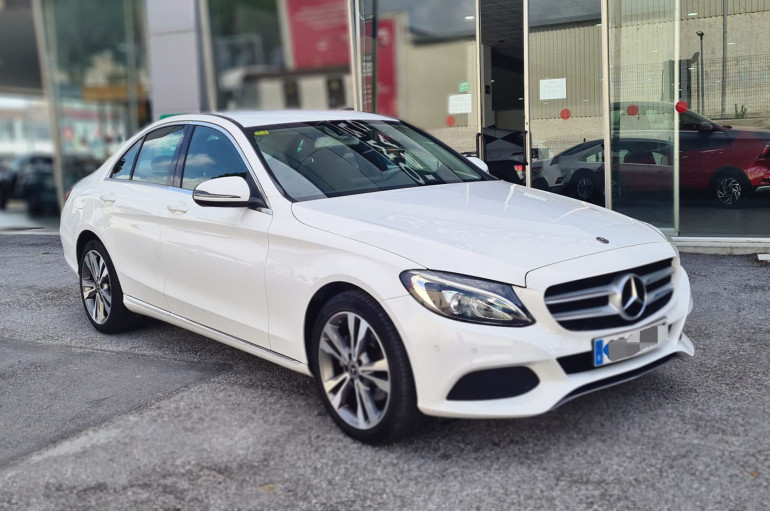 MERCEDES BENZ C220D