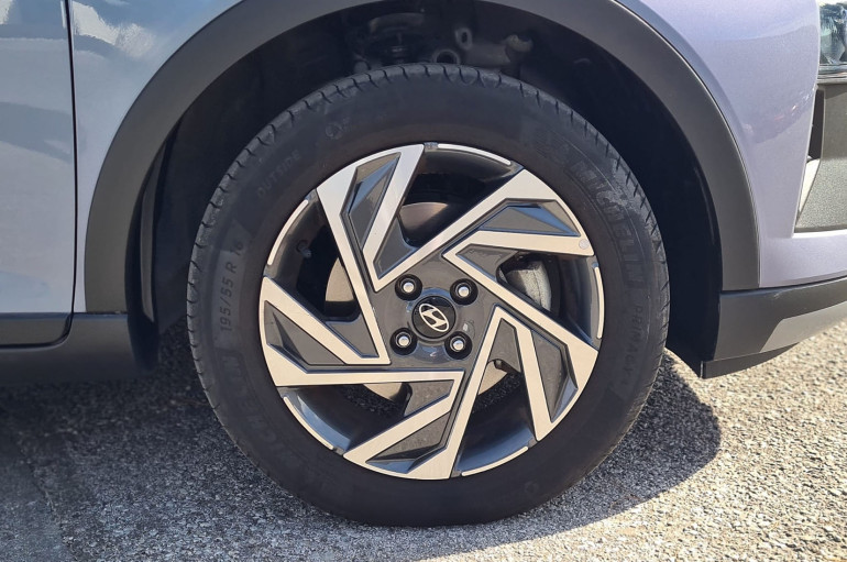 HYUNDAI BAYON TGDI 1,0 100CV 48V MAXX