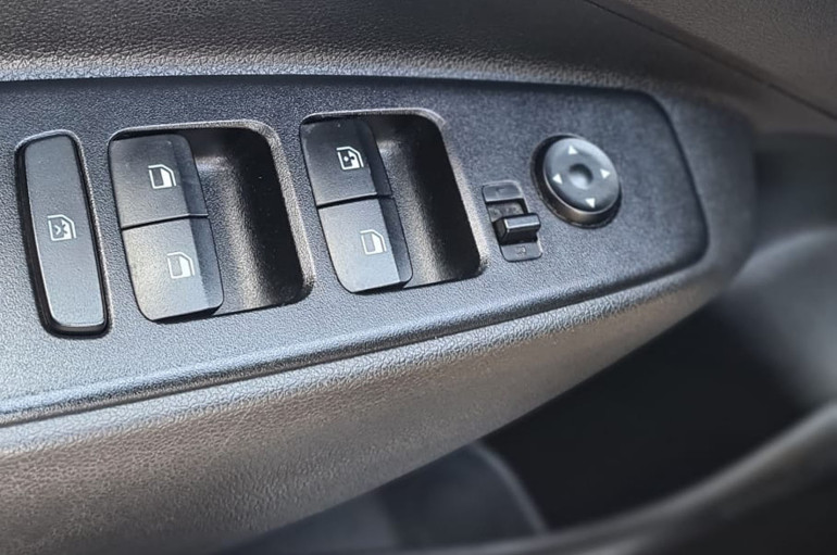 HYUNDAI I10 TECNO 2C  1,2 MPI 84 CV