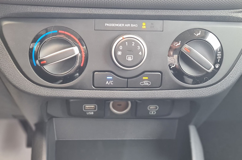 HYUNDAI I10 1.0 MPI 63 CV ESSENCE