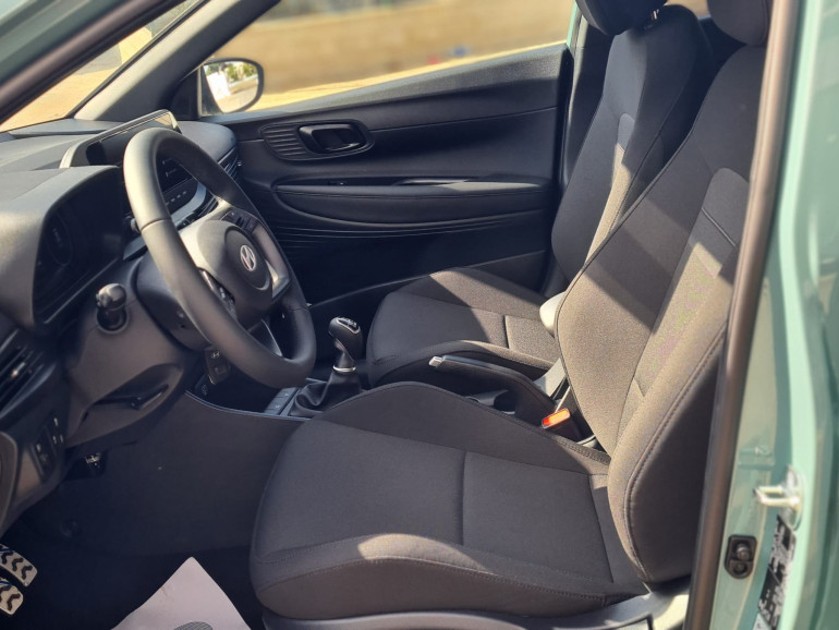 HYUNDAI BAYON 1,0 BLACK LINE